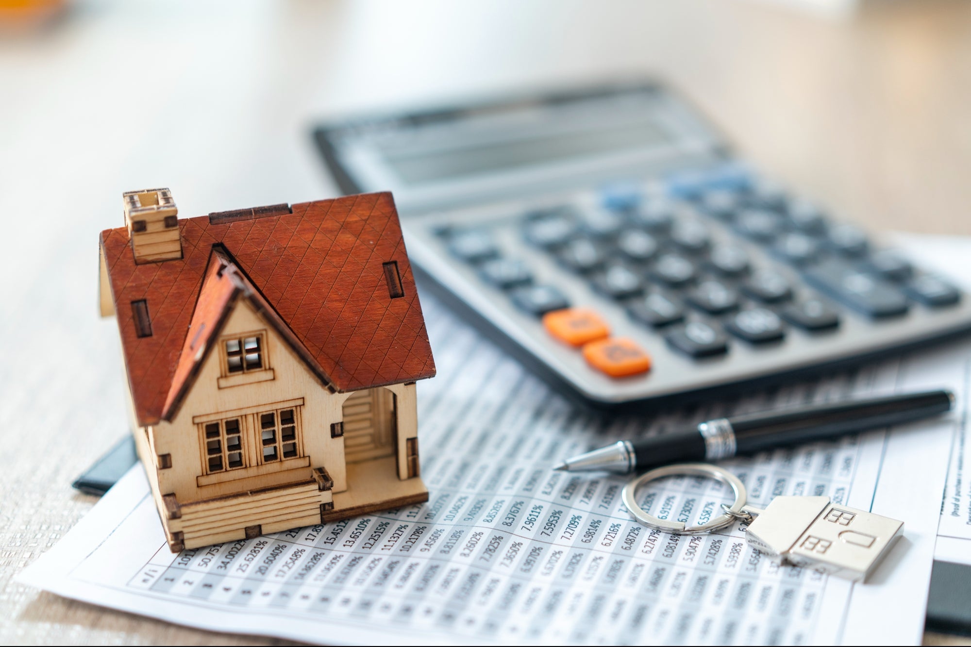 Will Mortgage Rates Drop Soon? Here's When to Expect Lower Rates.