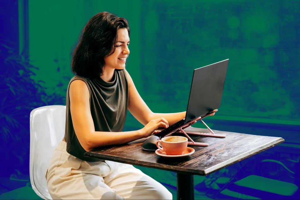 Should Freelancers Niche Down or Stay Broad? It Depends